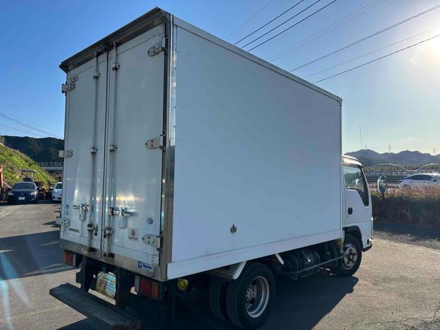 ISUZU ELF TRUCK 2014